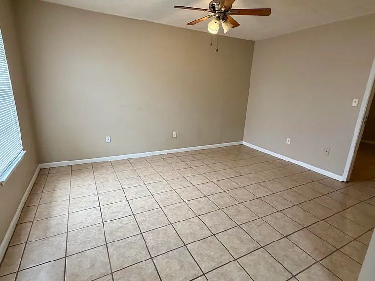 600 N Highway 22a Rd #3 — Photo 4