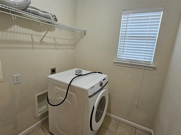 7918 Barnes Ridge Ln — Photo 29