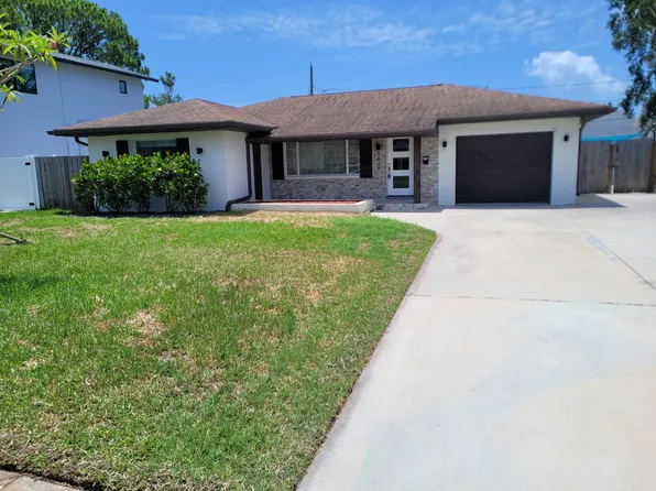 1826 Oregon Ave NE, Saint Petersburg, FL 33703