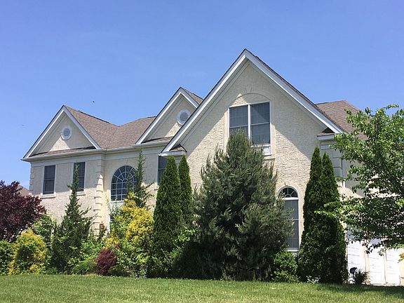 3rd image of 101 Gambel Ct