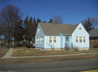 22 Grand St, Niantic, CT 06357