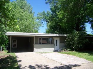 2612 Elizabeth St, Muskogee, OK 74401