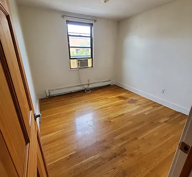 346 Grand St #3A — Photo 3