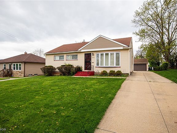 3rd image of 4514 Merrygold Blvd
