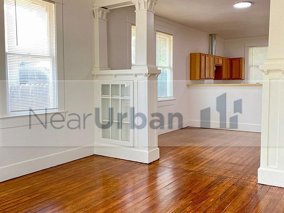 2nd image of 115 Montrose St