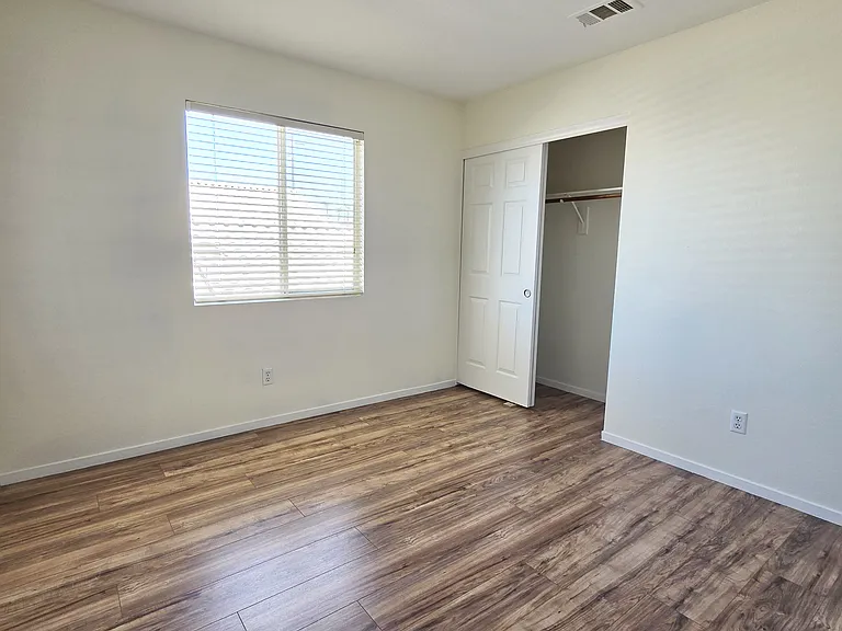 1900 Villa Vista Way — Photo 15