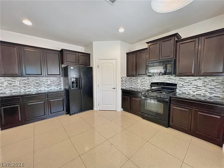 4608 Bear Island Ct — Photo 8