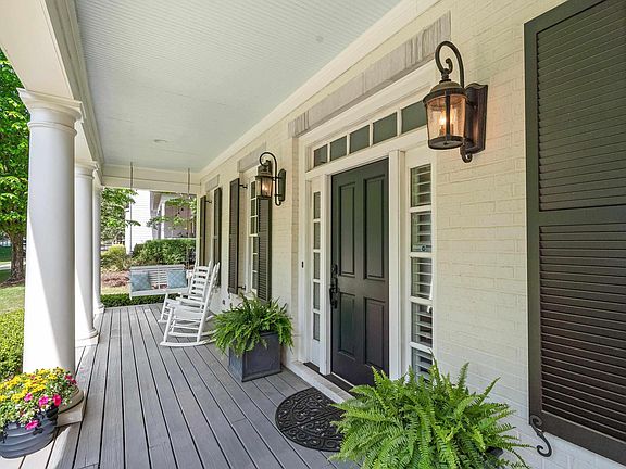 4th image of 631 Restoration Dr