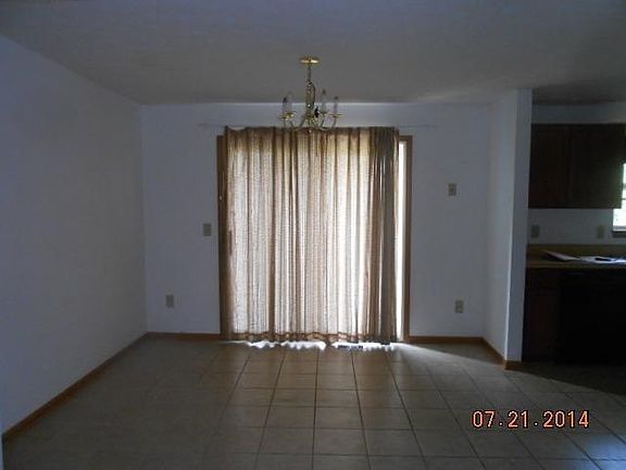 5th image of 6459 Hoover Ave