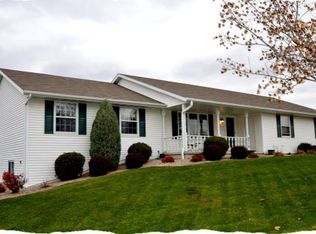 2719 Greenbrier Rd, Green Bay, WI 54311