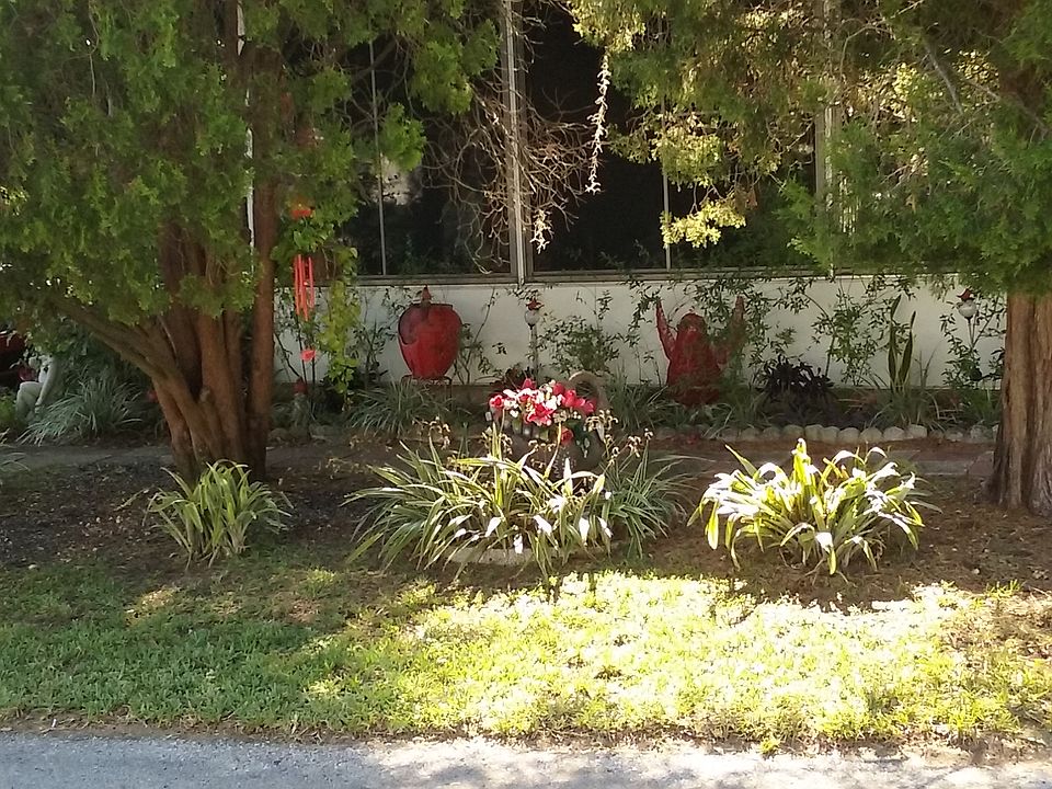 1st image of 256 Aladana Dr