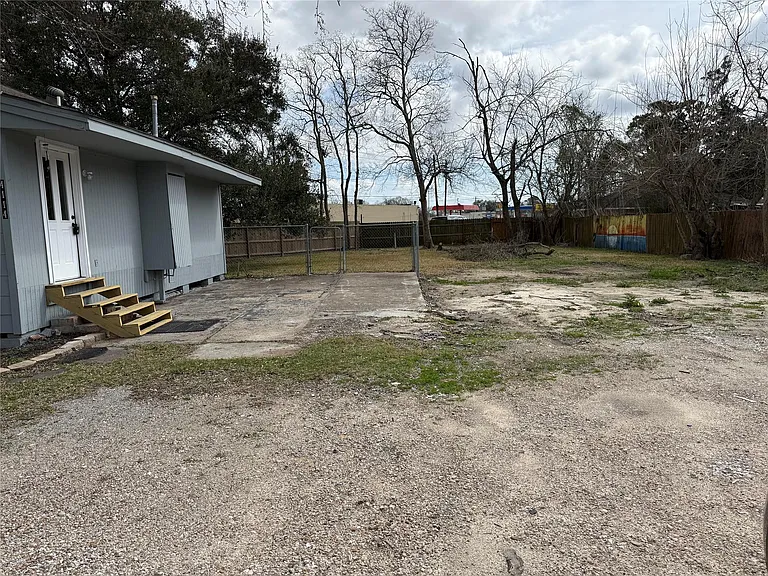 4114 Victoria Ave — Photo 20