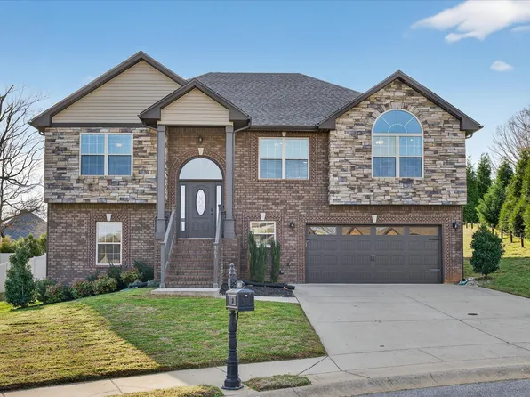 161 Roanoke Station Cir, Clarksville, TN 37043