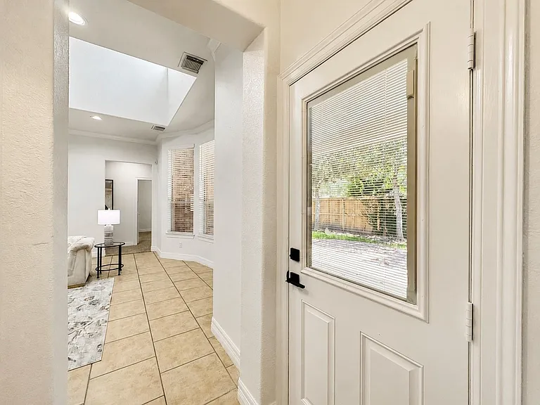 3301 Elm Creek Dr — Photo 36