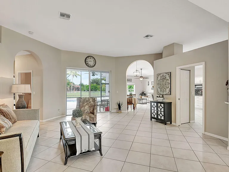 11723 Waterbend Ct — Photo 2