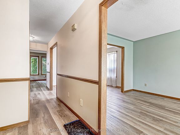 4th image of 137 5th Ave