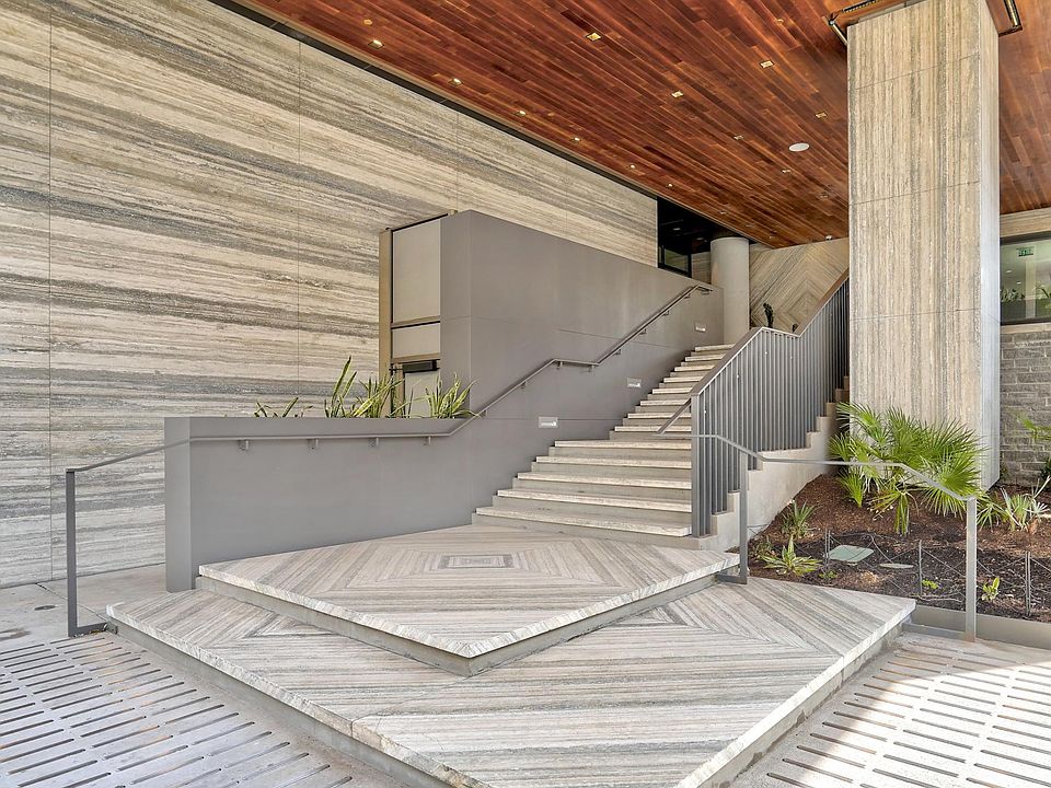 1st image of 501 West Ave #1304