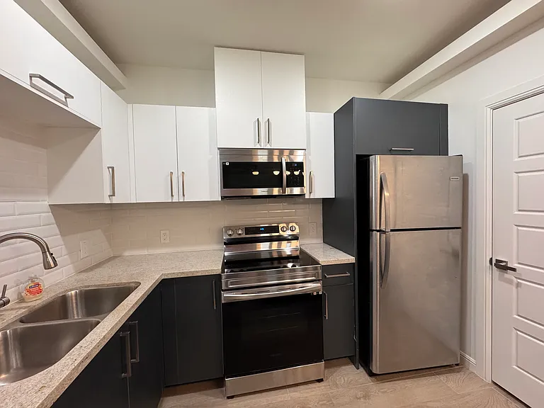 901 Yuma Ave #100 — Photo 4
