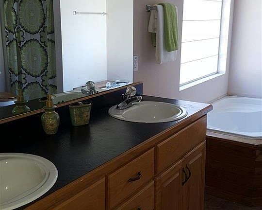 4th image of 8852 Fowler Ave