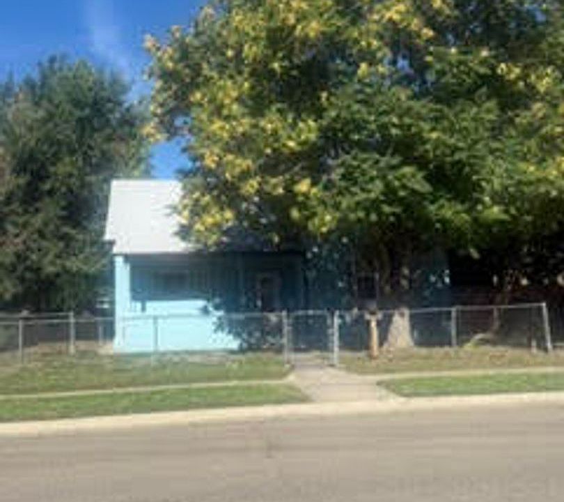 1st image of 415 State St