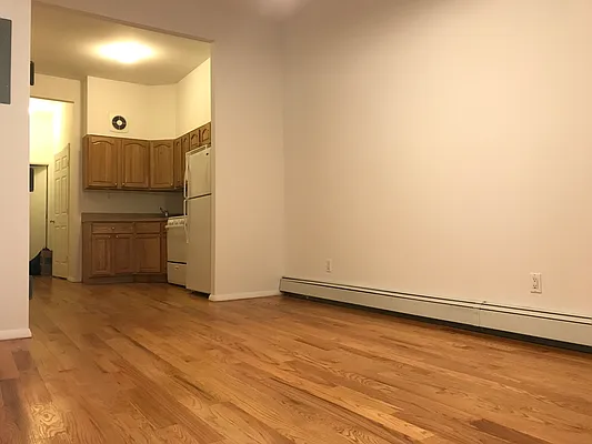 Rented by EXR | media 18