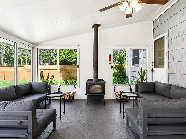 5 Pine Tree Ct — Photo 13
