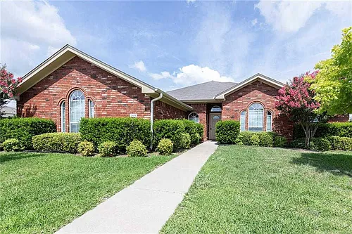 2605 Wisteria Ln Photo 1