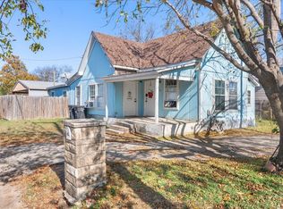 109 N Kouns St, Cleburne, TX 76031