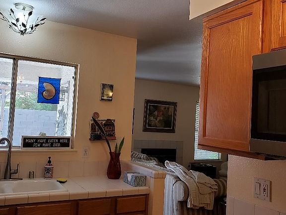 4th image of 1125 Egret Ct