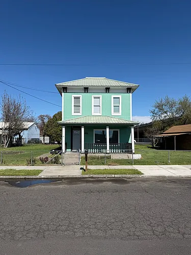 416 SE 6th St Photo 1