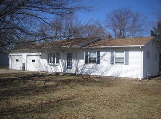 403 W Broadway St, Ogden, IL 61859