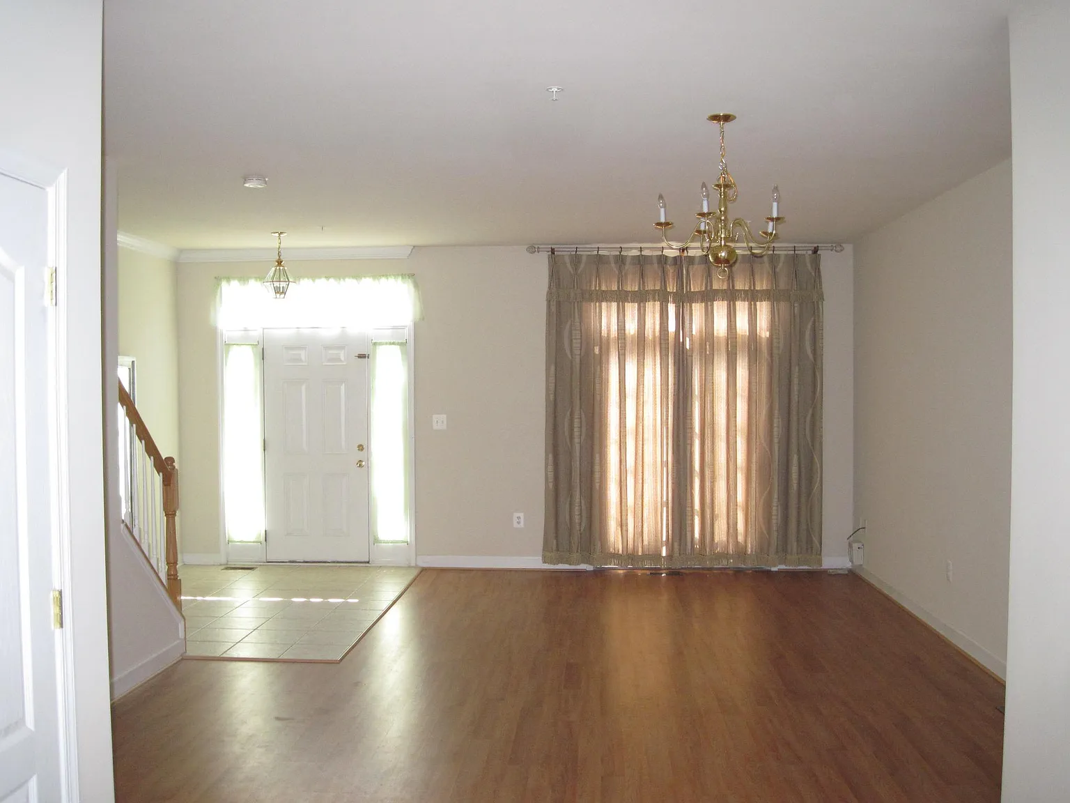 3 bed, 1880 sqft, $2,900 — Photo 3
