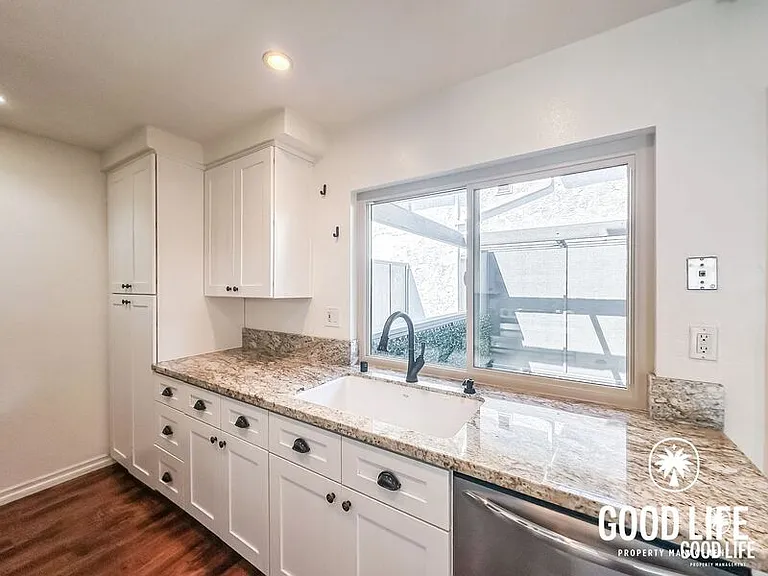 1280 River Vista Row #121 — Photo 3