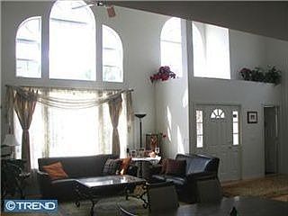 3rd image of 21 Goldenrod Dr