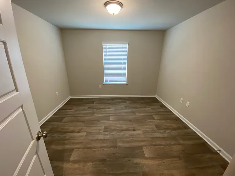 8018 Irwin Loop — Photo 9