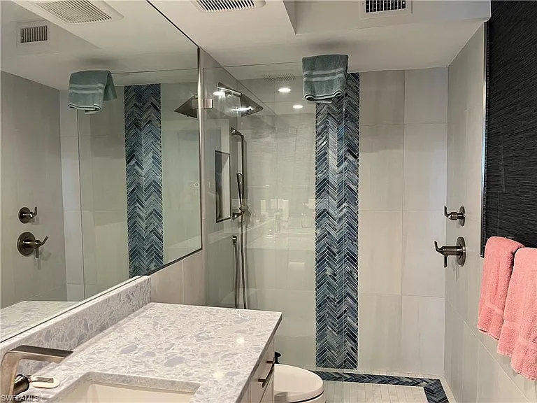 333 Harbour Dr #106 — Photo 9