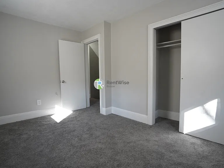 3 Winship Pl — Photo 12
