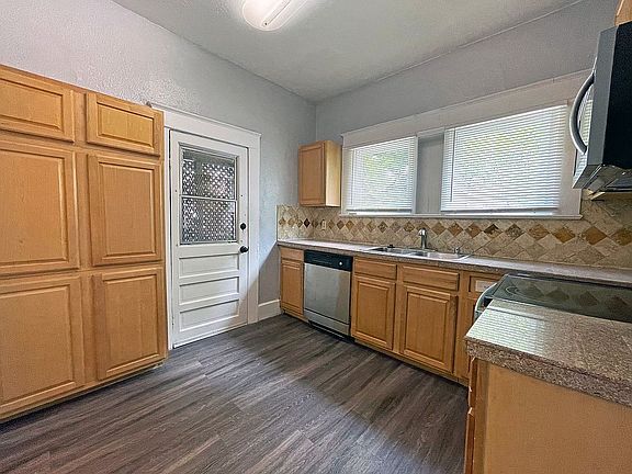 4th image of 7804 Van Dyke Pl