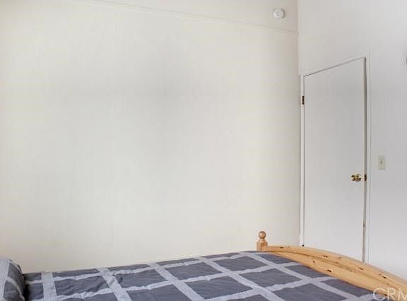 4th image of 1072 Sierra Ave