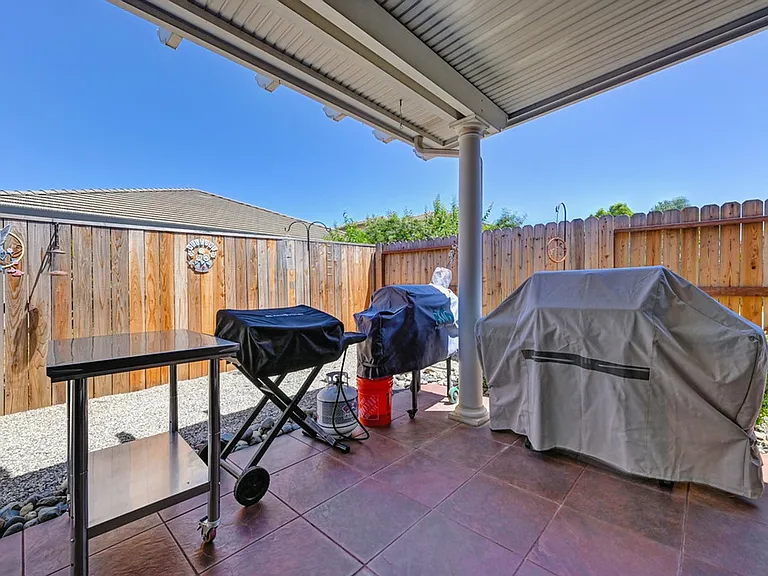 1669 Calabasa Dr — Photo 23