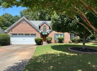 6078 Portsmouth Dr, Flowery Branch, GA 30542