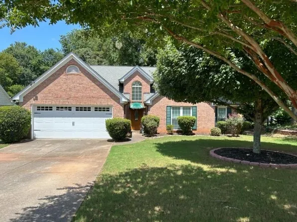 6078 Portsmouth Dr, Flowery Branch, GA 30542