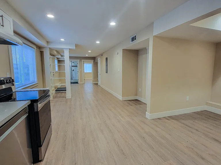 1442 Alcatraz Ave #1442 — Photo 10