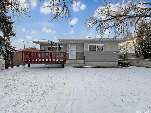 314 10th AVENUE NW, Swift Current, SK S9H 1B6