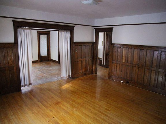 3rd image of 217 N 4th St #1