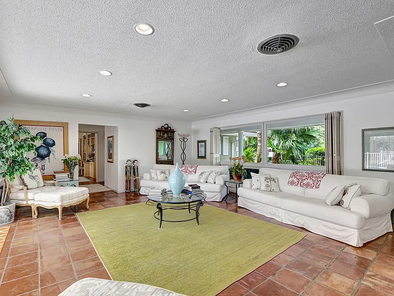 1350 Spanish River Rd — Photo 42