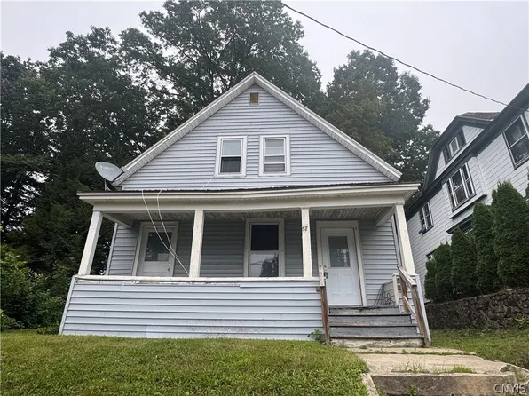 67 Montgomery St, Gloversville, NY 12078