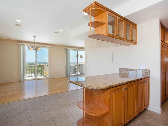 4th image of 1450 S Beverly Dr APT 402
