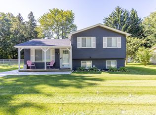 2210 James, Highland, MI 48356
