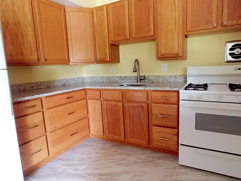 Riverwood Apartments, LLC — Photo 10